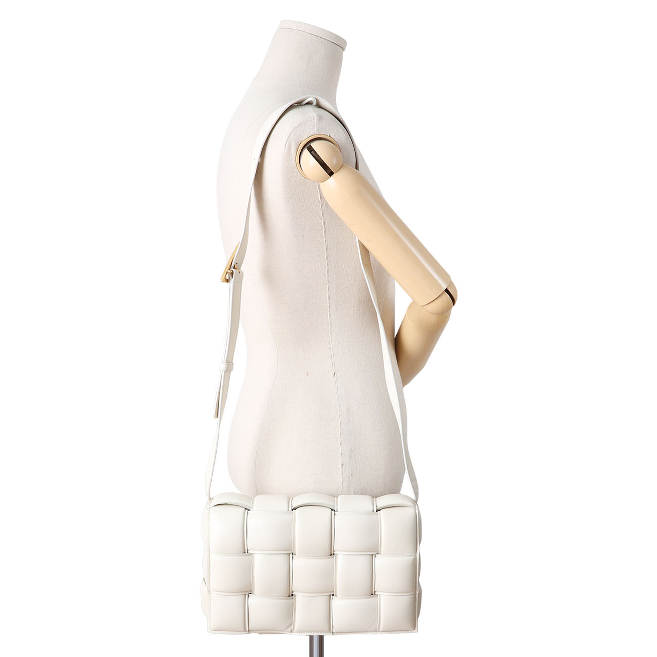 BOTTEGA VENETA(USED)보테가베네타 패딩 카세트 백